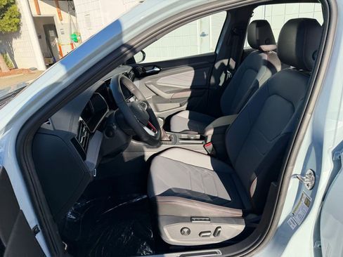 New 2026 Volkswagen Jetta GLI Autobahn FWD image 15