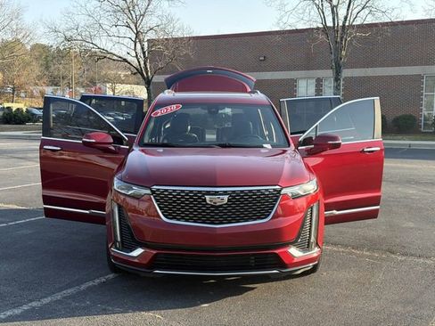 Used 2020 Cadillac XT6 Premium Luxury image 9