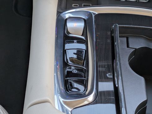 Certified 2023 Buick Enclave Premium FWD image 21