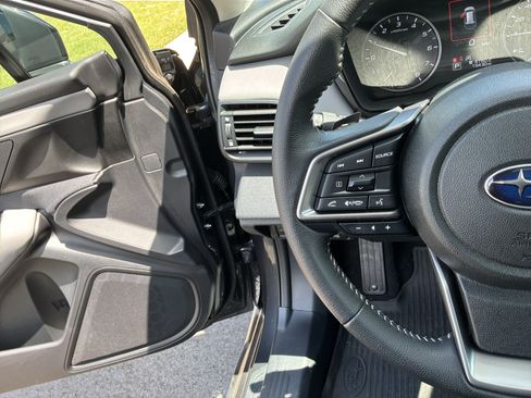 Used 2024 Subaru Outback Premium AWD/4WD image 19