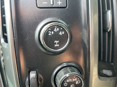 Used 2015 Chevrolet Silverado 2500 LT w/ LT Convenience Package image 32