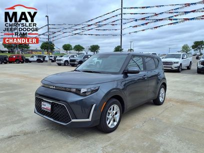 Used 2025 Kia Soul LX
