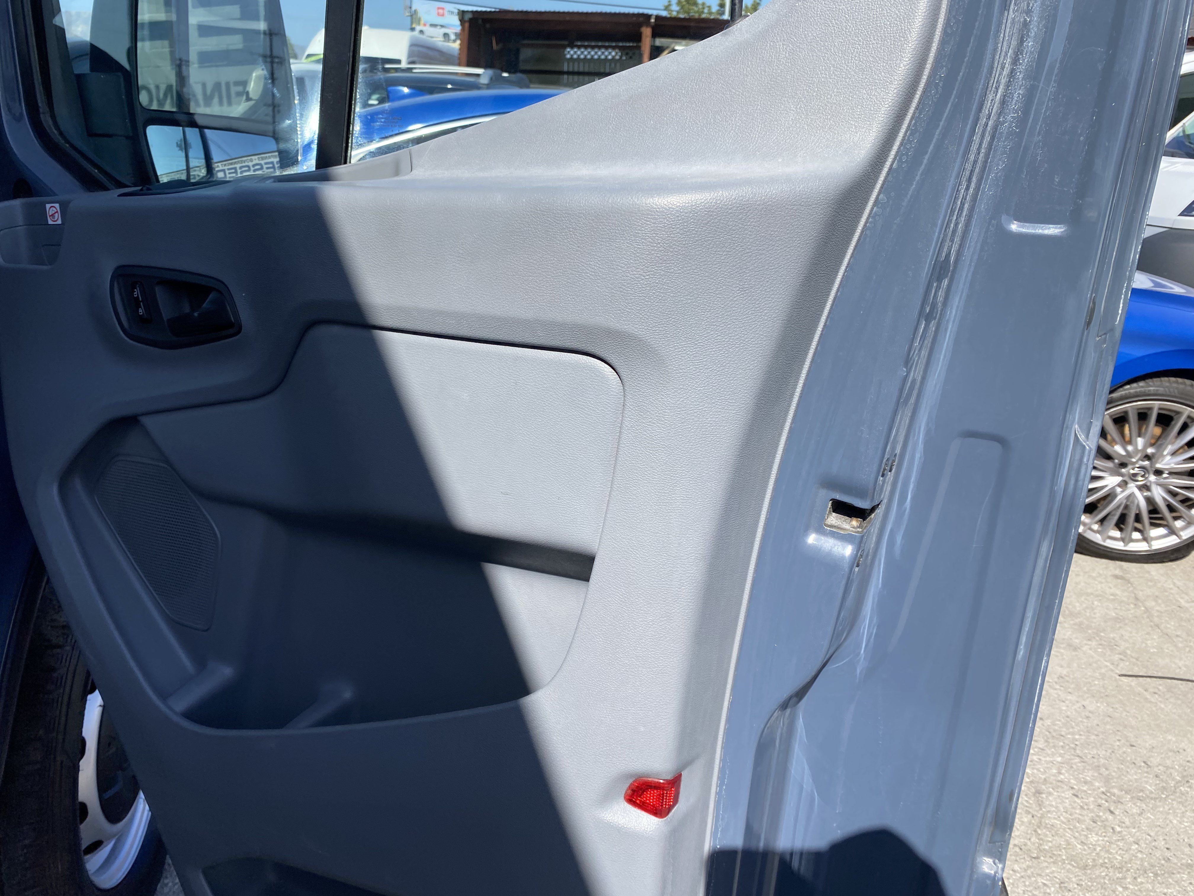 Used 2019 Ford Transit 250 148 High Roof Extended RWD image 22