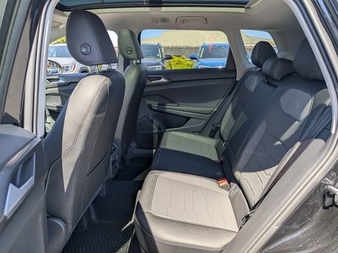 New 2026 Volkswagen Taos SE FWD image 28