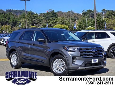 New 2026 Ford Explorer Active AWD/4WD image 1