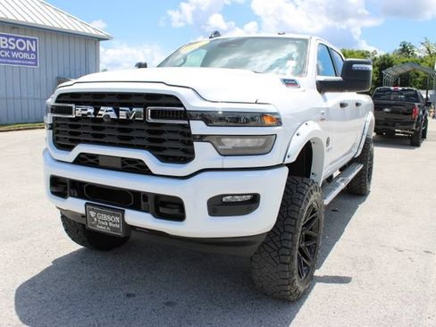 Used 2025 RAM 2500 Big Horn AWD/4WD image 3