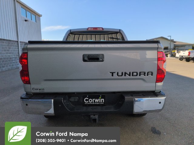 Used 2018 Toyota Tundra SR5 AWD/4WD image 4