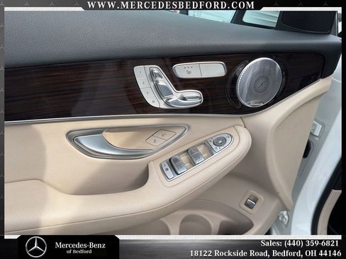Used 2017 Mercedes-Benz GLC 300 4MATIC Coupe image 8