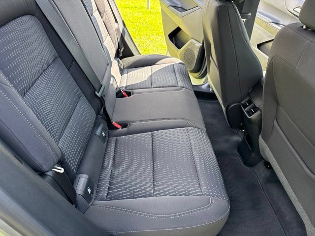 Used 2026 Chevrolet Equinox LT FWD image 25