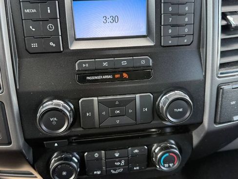 Used 2018 Ford F150 XLT w/ Equipment Group 301A Mid AWD/4WD image 28