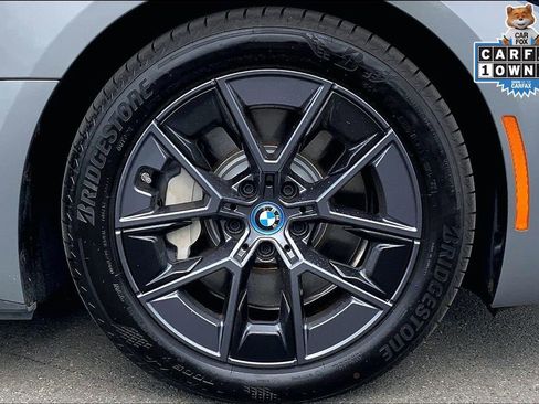 Used 2023 BMW i4 eDrive40 image 9