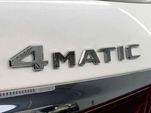 Used 2022 Mercedes-Benz E 450 4MATIC Sedan image 10