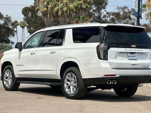 New 2025 Chevrolet Suburban Premier image 6