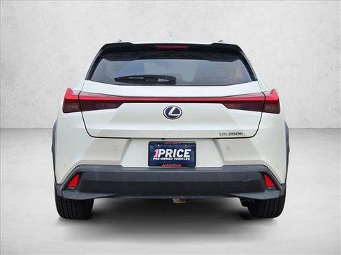 Used 2019 Lexus UX 250h w/ Premium Package AWD/4WD image 6