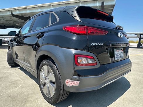 Used 2020 Hyundai Kona SEL FWD image 8