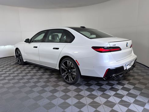 New 2026 BMW 760i xDrive w/ Executive Package AWD/4WD image 3