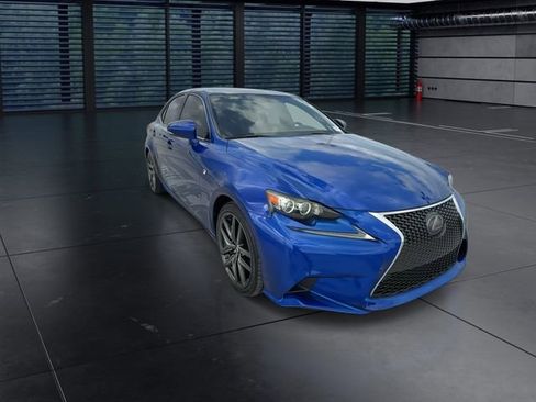 Used 2016 Lexus IS 350 w/ F Sport Package RWD image 2