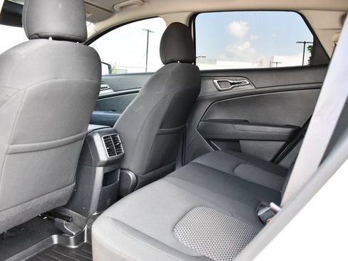Used 2023 Kia Sportage LX AWD/4WD image 20