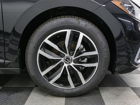 New 2026 Volkswagen Jetta SE FWD image 12