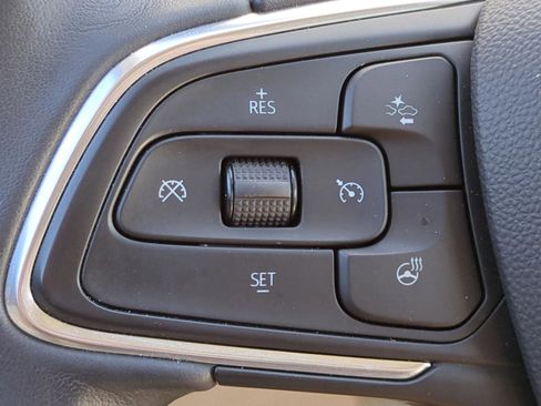 Used 2021 Buick Envision Avenir w/ Technology Package II FWD image 13