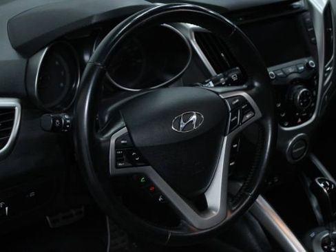 Used 2016 Hyundai Veloster w/ Option Group 02 image 12