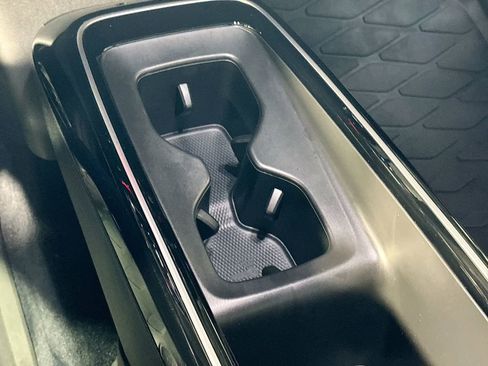 Certified 2024 Volkswagen ID.4 Standard image 15