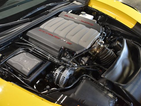 Used 2017 Chevrolet Corvette Grand Sport w/ Z07 Performance Package RWD image 19