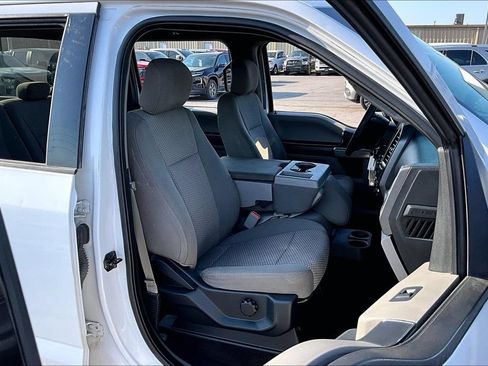 Used 2017 Ford F150 XLT AWD/4WD image 27