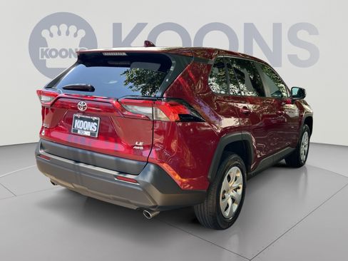 Used 2025 Toyota RAV4 LE AWD/4WD image 7