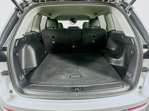 Used 2023 Jeep Grand Cherokee Limited image 28