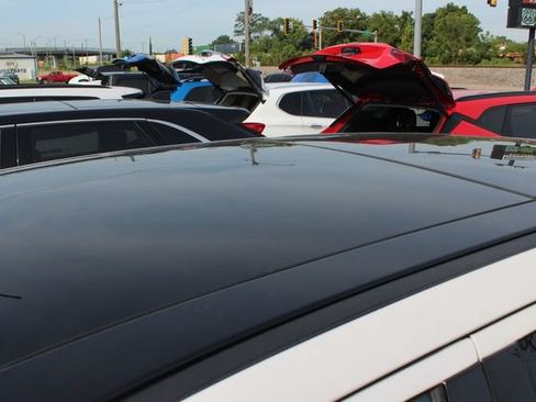 Used 2014 Ford Edge SEL w/ Equipment Group 205A FWD image 9
