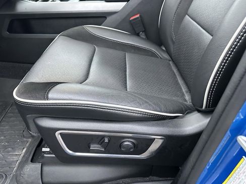 Used 2025 RAM 1500 Laramie image 21