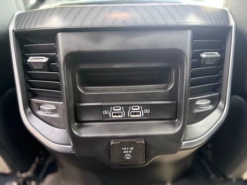Used 2025 RAM 1500 Big Horn AWD/4WD image 14