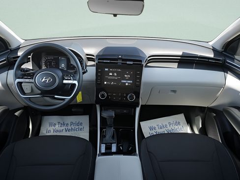 Certified 2024 Hyundai Tucson SE AWD/4WD image 16