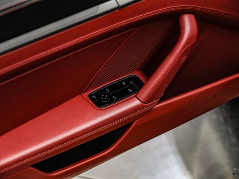 Used 2020 Porsche 911 Carrera image 84
