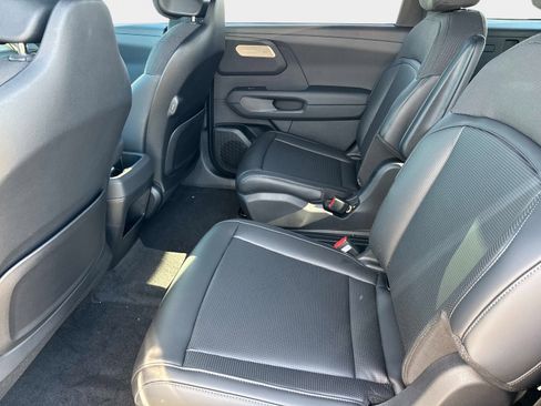 New 2027 Kia Telluride S image 10