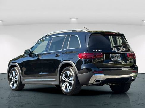 Used 2025 Mercedes-Benz GLB 250 4MATIC image 5