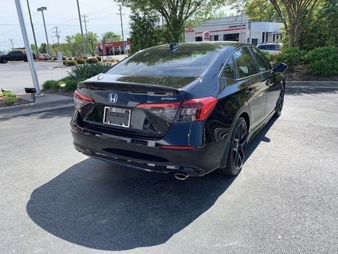 Used 2023 Honda Civic Sport image 8
