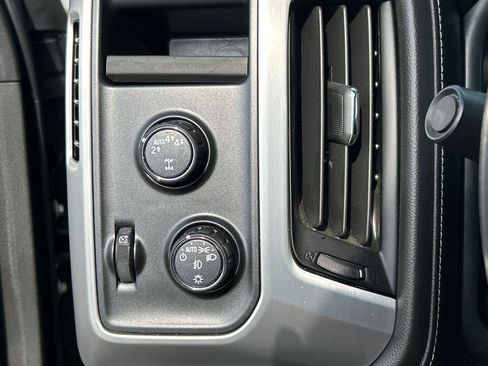Used 2018 GMC Sierra 1500 SLT w/ Texas SLT Premium Package AWD/4WD image 28