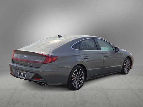 Used 2021 Hyundai Sonata Limited w/ Preferred Accessory Package image 8
