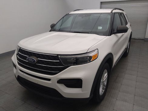 Used 2022 Ford Explorer XLT AWD/4WD image 15