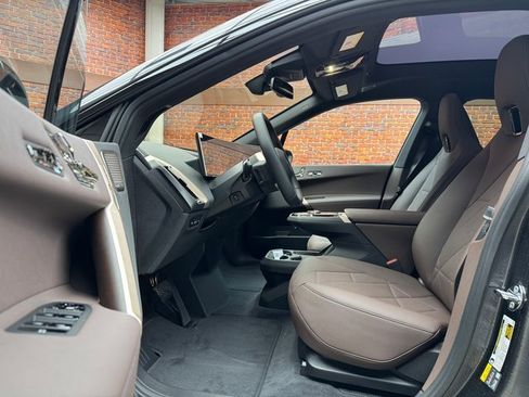 New 2026 BMW iX xDrive60 image 20