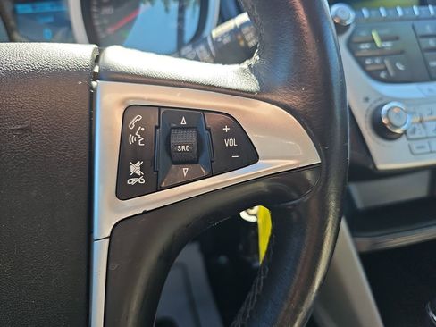 Used 2017 Chevrolet Equinox Premier FWD image 18