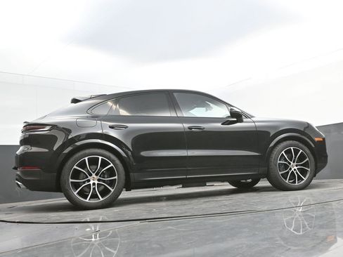 New 2026 Porsche Cayenne image 35