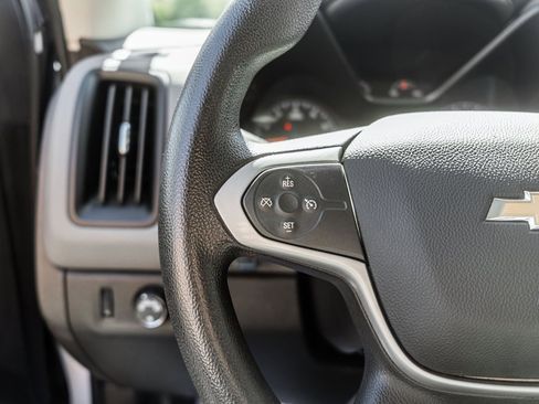 Used 2020 Chevrolet Colorado W/T w/ WT Convenience Package image 18