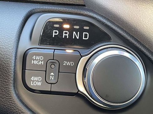 Used 2024 RAM 2500 Big Horn w/ Bed Utility Group image 5