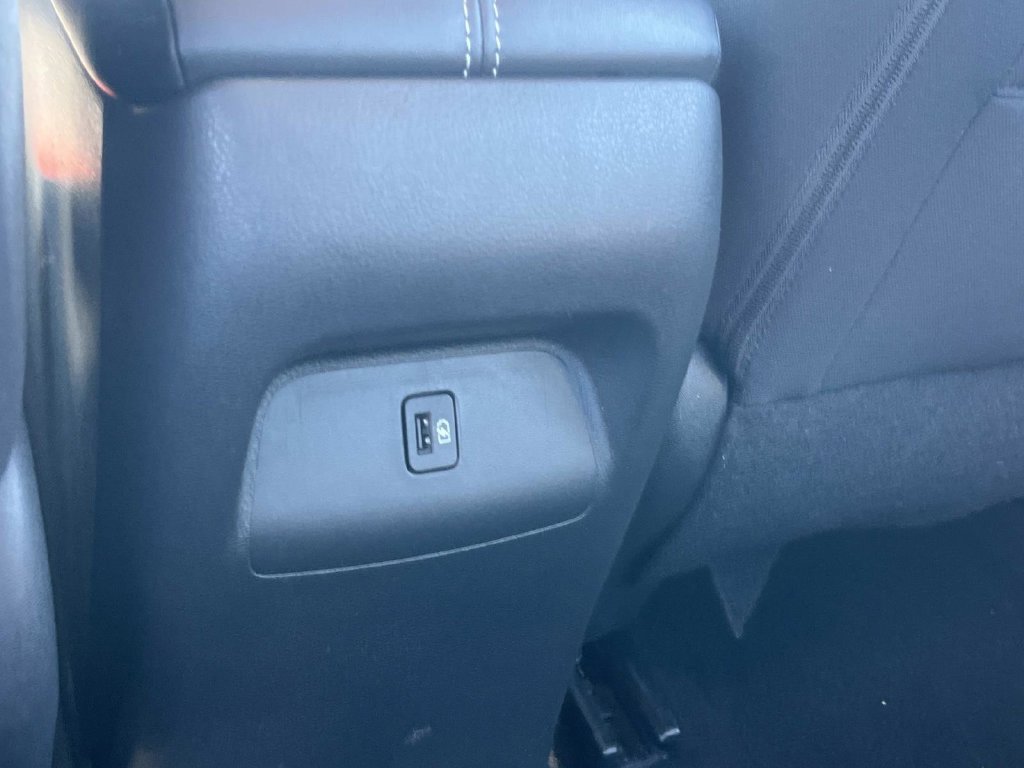 Used 2022 Nissan Sentra SV FWD image 19