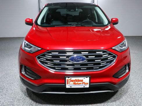 Used 2021 Ford Edge SEL w/ Convenience Package FWD image 4