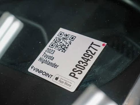 Certified 2023 Toyota Highlander LE image 29