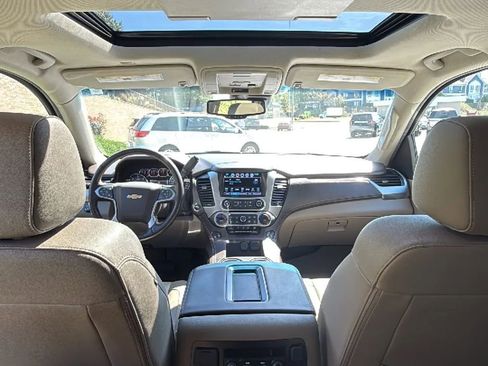Used 2019 Chevrolet Tahoe LT w/ LT Signature Package image 29